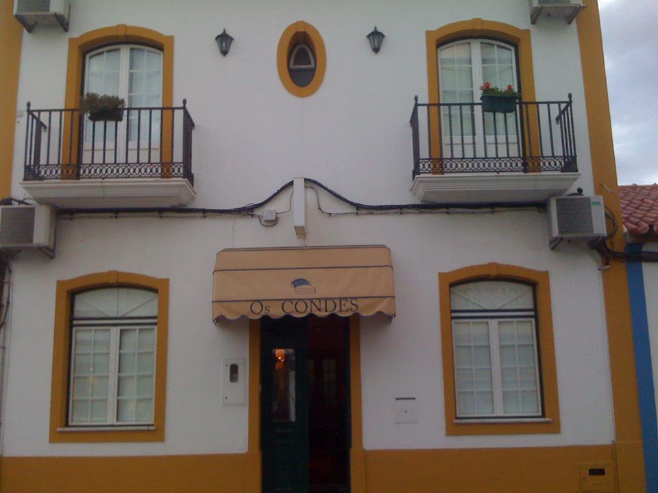Hospedaria Os Condes Reguengos de Monsaraz Exterior foto